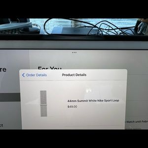 Apple Watch 44mm Summit White Nike Sport Loop